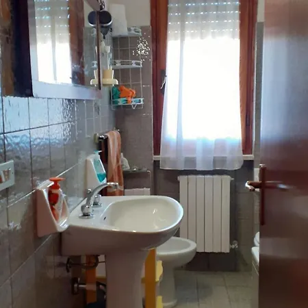 アパート Comfortable Flat In Alba Adriatica, Abruzzo Italy アルバ・アドリアティカ