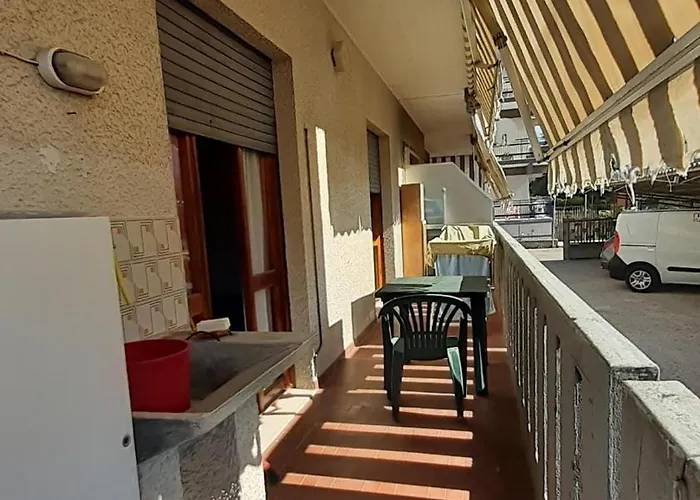 Comfortable Flat In Alba Adriatica, Abruzzo Italy *